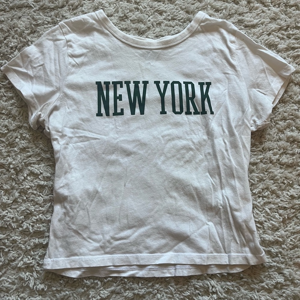 hollister new york crop tee